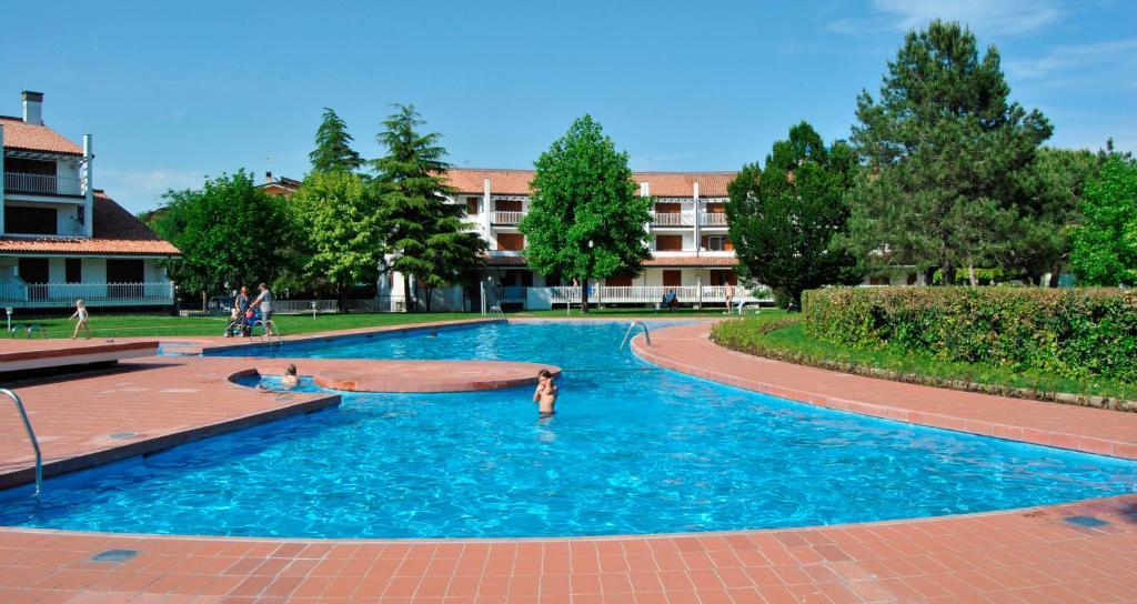 Residence Selenis Каорле Екстер'єр фото
